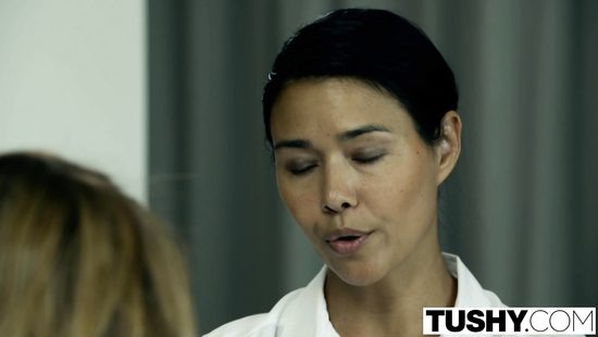 Итальянский бизнесмен трахает элитную тёлку из эскорт агентства