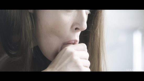Тысяча километров не проблема, когда вагина привыкла к одному языку