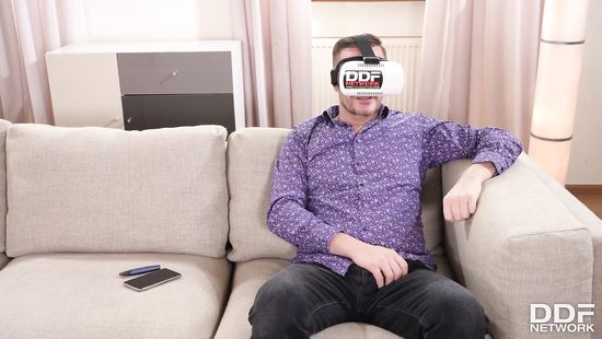 Тело красотки и VR - результат невероятен