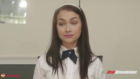 Престарелый профессор вымотал нежную студенточку жестким трахом