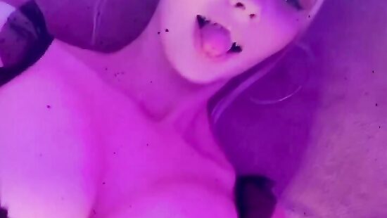 kiss me 