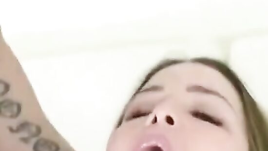 кому глубже соснула?